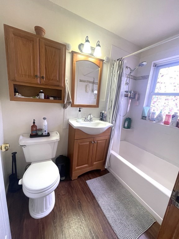 574 Hyde Park Ave, Roslindale