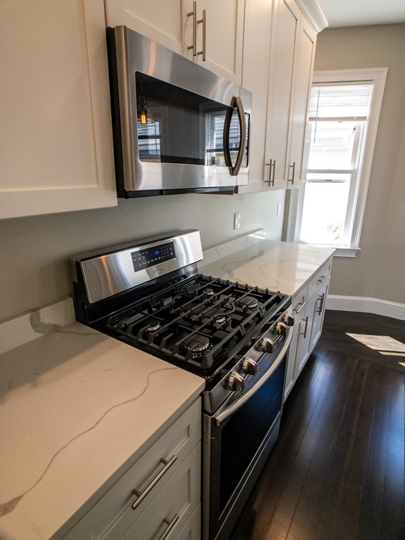 27 Tower St, Jamaica Plain