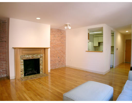 87 Gainsborough St, Fenway