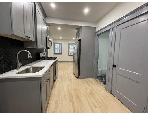 41 Long Ave, Brighton