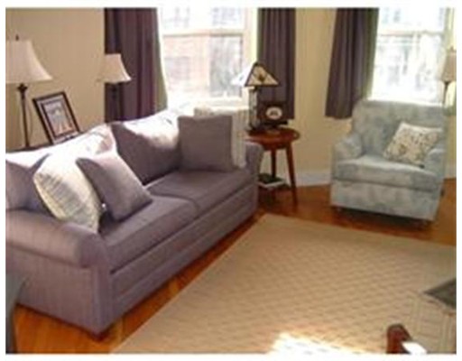 395 Broadway, Central Square