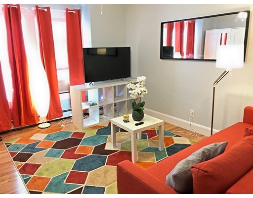 130 West 8th St, South Boston