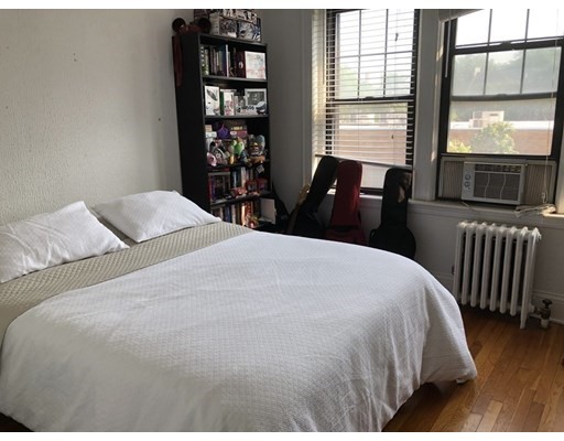 411 Washington St, Brookline Village