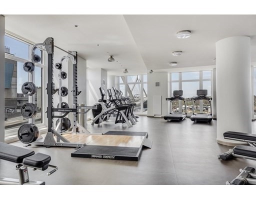 100 Lovejoy Pl, Waterfront