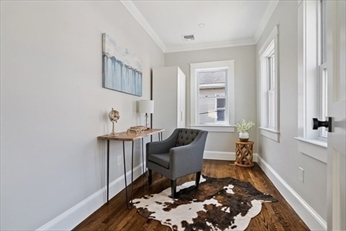 84 Sunnyside St, Hyde Park