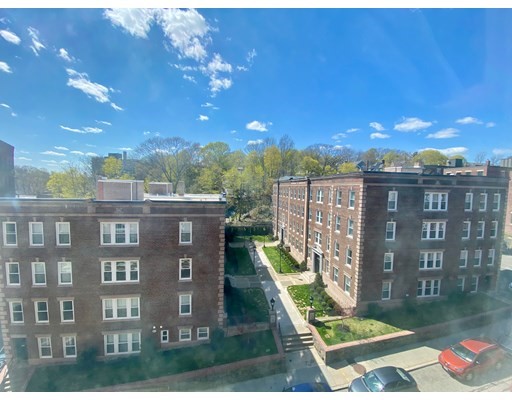 1454 Beacon St, Coolidge Corner