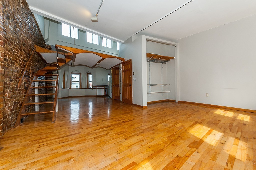 11 Savin Hill Ave, Dorchester