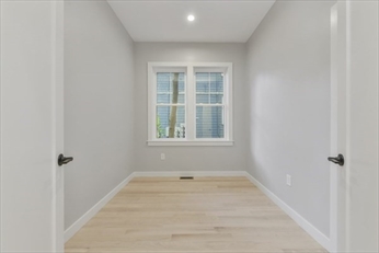 99 Williams St, Jamaica Plain