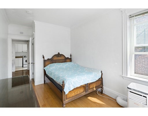 47 Park Vale Ave, Allston