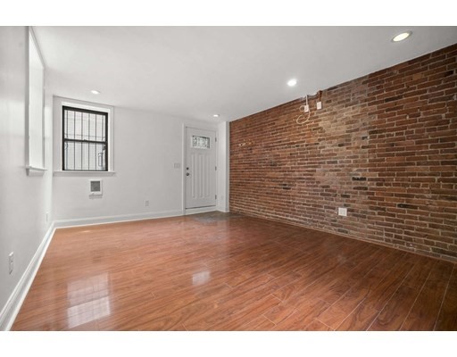 95 Saint Botolph St, Back Bay