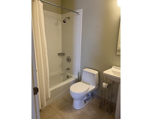 125 B St, South Boston