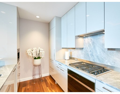 1 Dalton St, Back Bay