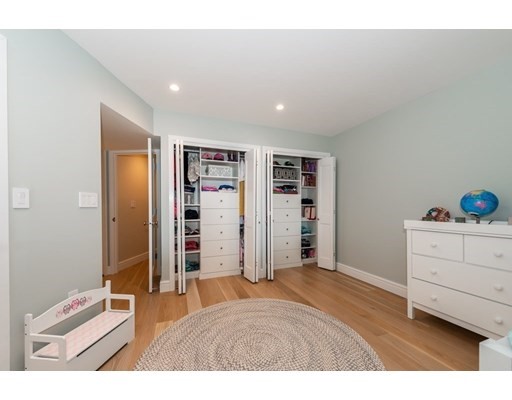 51 Pier 7, Charlestown