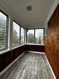 27 Knoll St, Roslindale