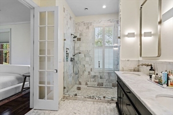 57 Monmouth St, Longwood