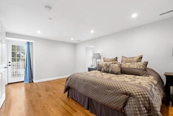 62 Perrin St, Roxbury