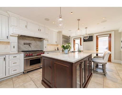 340 Marlborough St, Back Bay