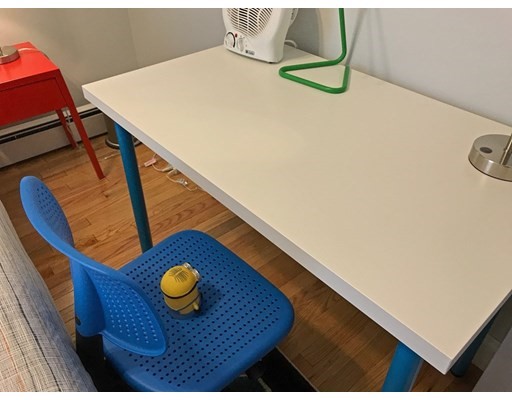 130 West 8th St, South Boston