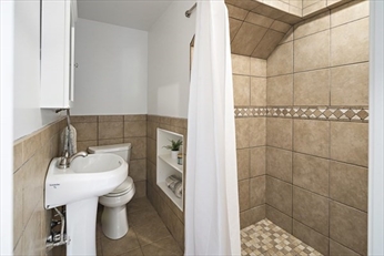 1281 Walnut St, Newton Highlands