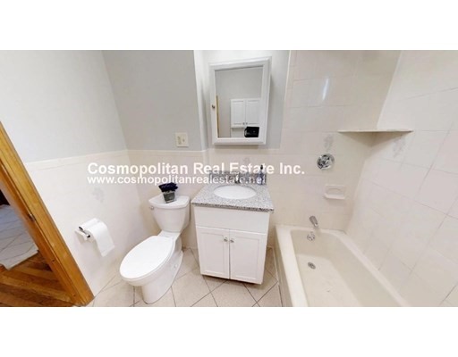 43 Gordon Ave, Medford