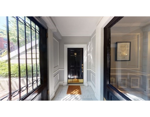 290 Beacon St, Back Bay