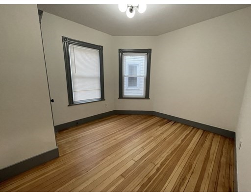 41 Long Ave, Brighton