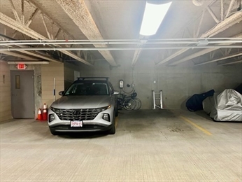 966 Hyde Park Ave, Hyde Park