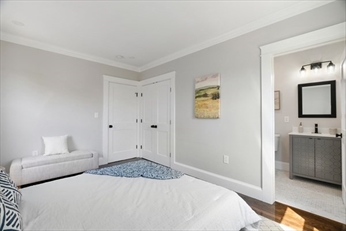 84 Sunnyside St, Hyde Park