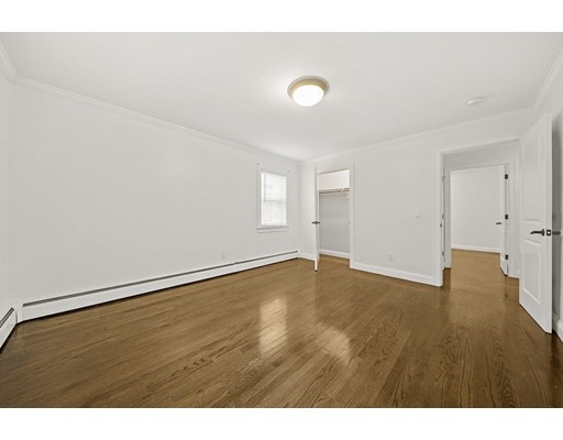 71 Oxford Ave, West Cambridge