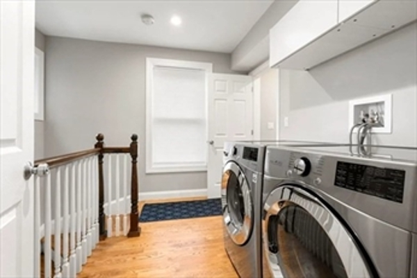 62 Perrin St, Roxbury