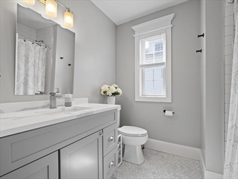 171 Phipps St, Quincy Center