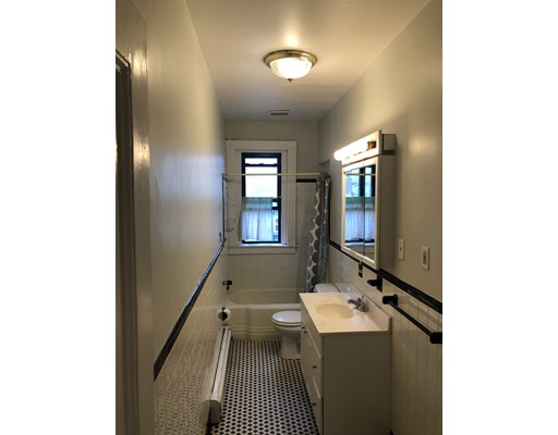 313 Cambridge St, East Cambridge