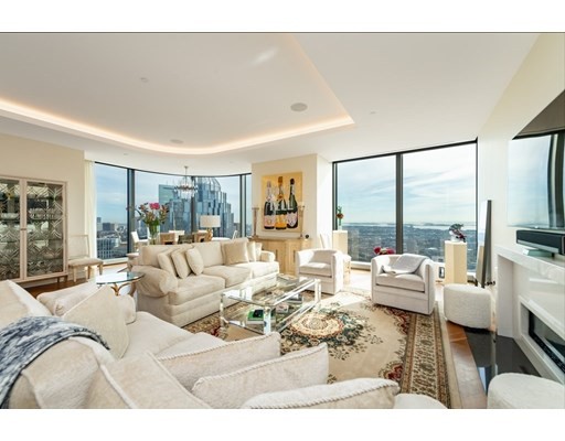 1 Dalton St, Back Bay