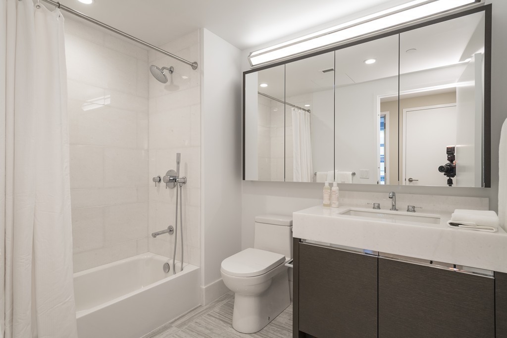 100 Lovejoy Wharf, North End