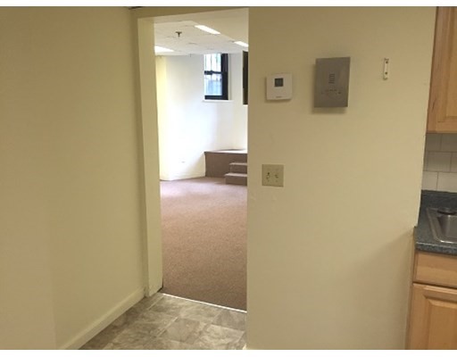 475 Commonwealth Ave, Fenway