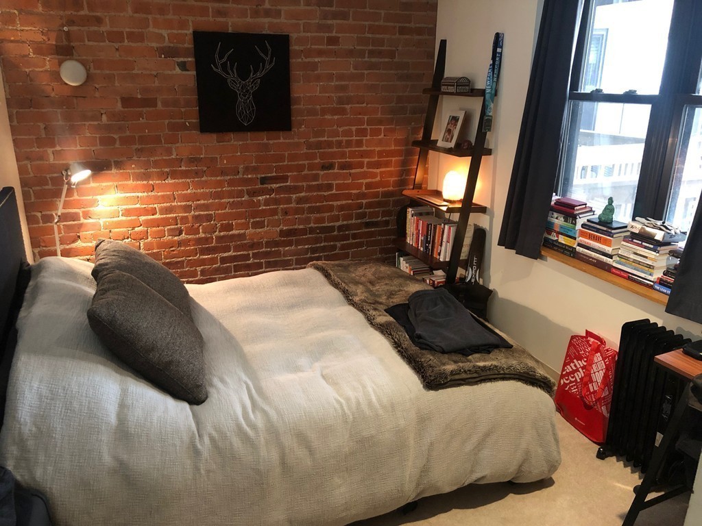 103 Gainsborough St, Fenway