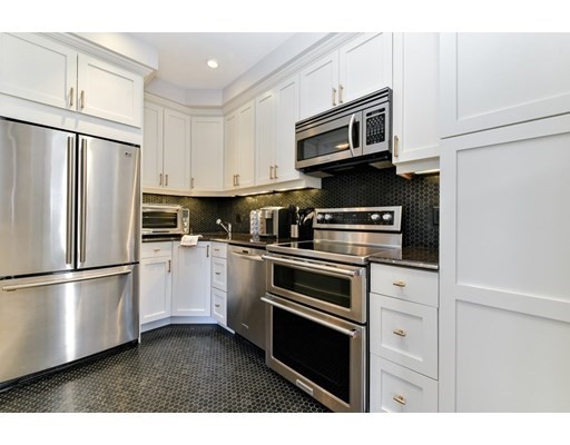 163 Marlborough St, Back Bay