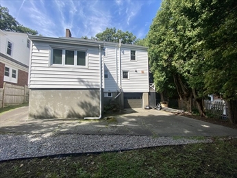 307 Russett Rd, Chestnut Hill