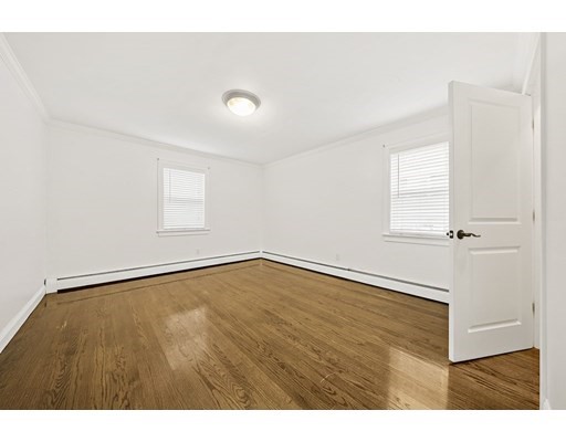 71 Oxford Ave, West Cambridge