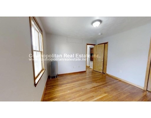 43 Gordon Ave, Medford