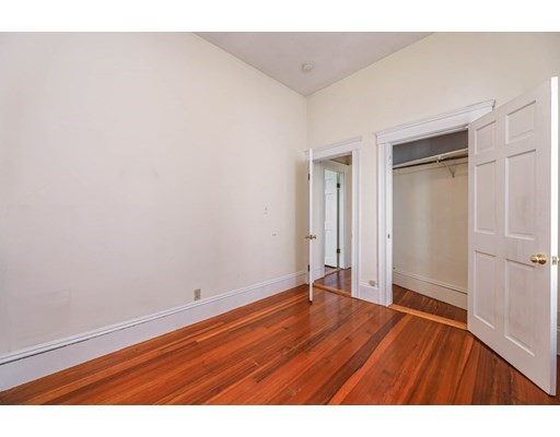 274 Washington St, Brookline Village