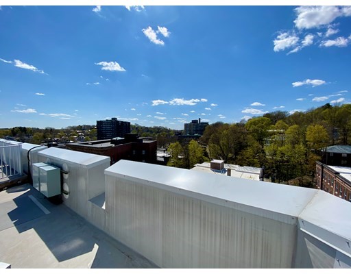 1454 Beacon St, Coolidge Corner