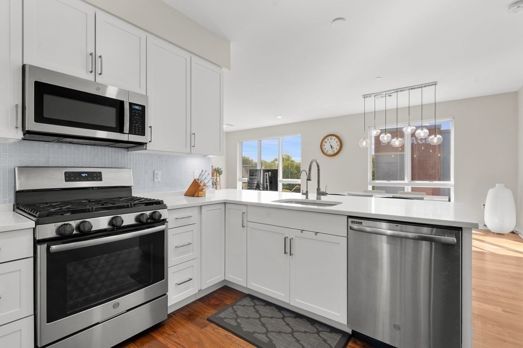 3531 Washington St, Jamaica Plain