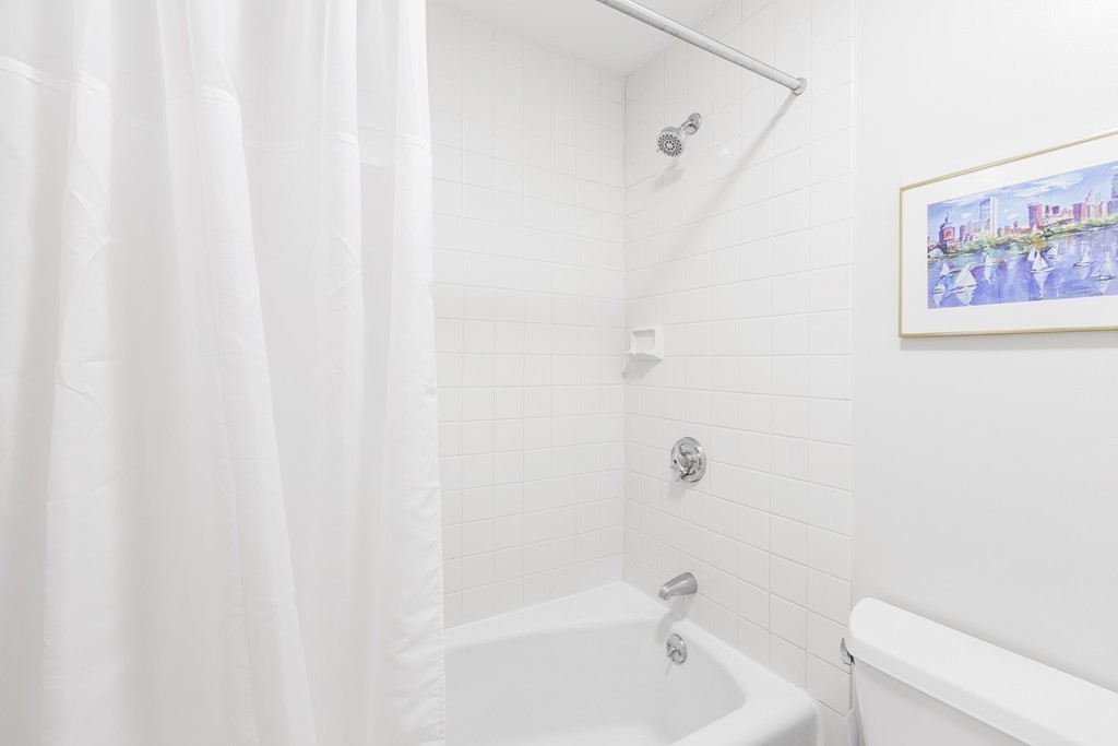 387 Commonwealth Ave, Back Bay