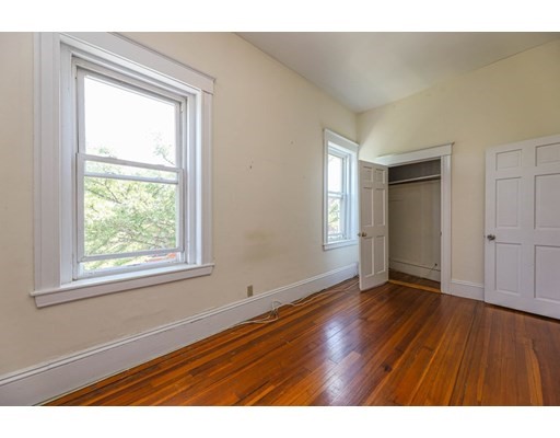 274 Washington St, Brookline Village