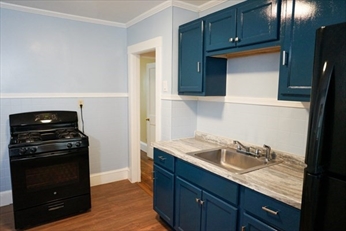 21 Logan St, Roxbury