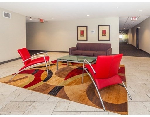 99 Chestnut Hill Ave, Brighton