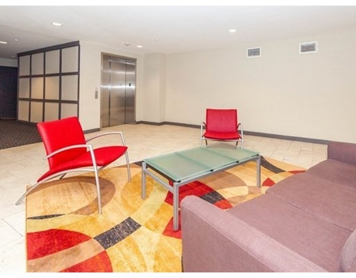 99 Chestnut Hill Ave, Brighton