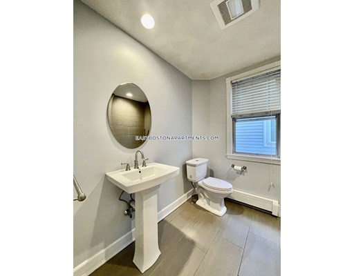 119 Falcon St, East Boston