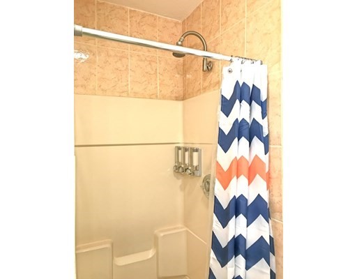 130 West 8th St, South Boston